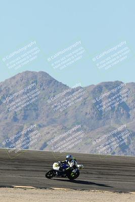 media/Jan-15-2026-Racers Edge (Thu) [[dfebeb70ab]]/3-B Group/Session 2 (Bowl Exit)/